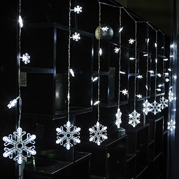 led гирлянда Uniel ULD-E2706-100-DTA White IP20 Snowfall - пример использования