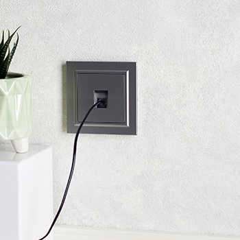 электроустановочные изделия IEK серии Brite - пример установки