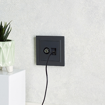 электроустановочные изделия IEK Brite - пример установки