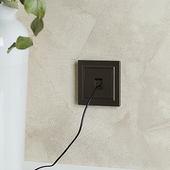 электроустановочные изделия IEK серии Brite - пример установки