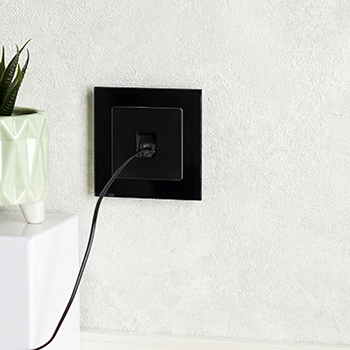 электроустановочные изделия IEK серии Brite - пример установки