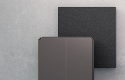 электроустановочные изделия Kranz скрытой установки - гладкие Miele Round со скругленными углами и фактурные Miele Strong с прямыми углами