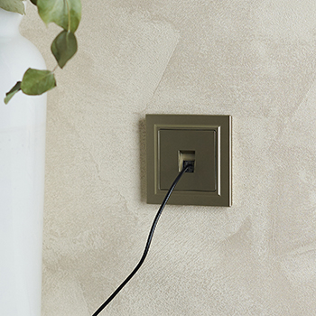 электроустановочные изделия IEK серии Brite - пример установки