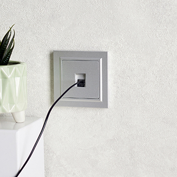 электроустановочные изделия IEK серии Brite - пример установки