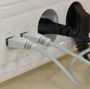 кабельные короба In-liner Front DKC для открытой проводки в административных помещениях